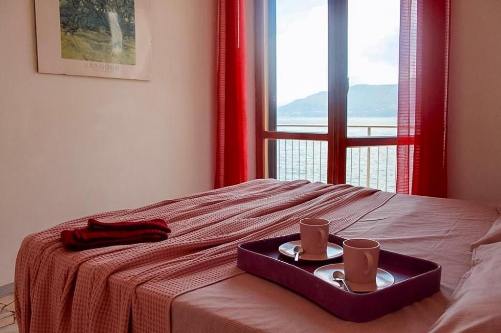 Casa Spiaggia Brezzo المظهر الخارجي الصورة